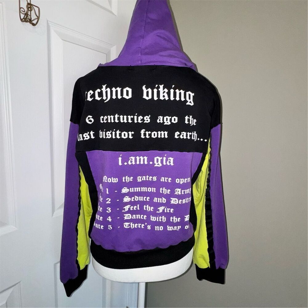 I.AM.GIA Rare Alcyone Cropped Hoodie Size S Graphic Street Style‎ Streetwear